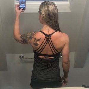 Lululemon tank with open back and built in bra